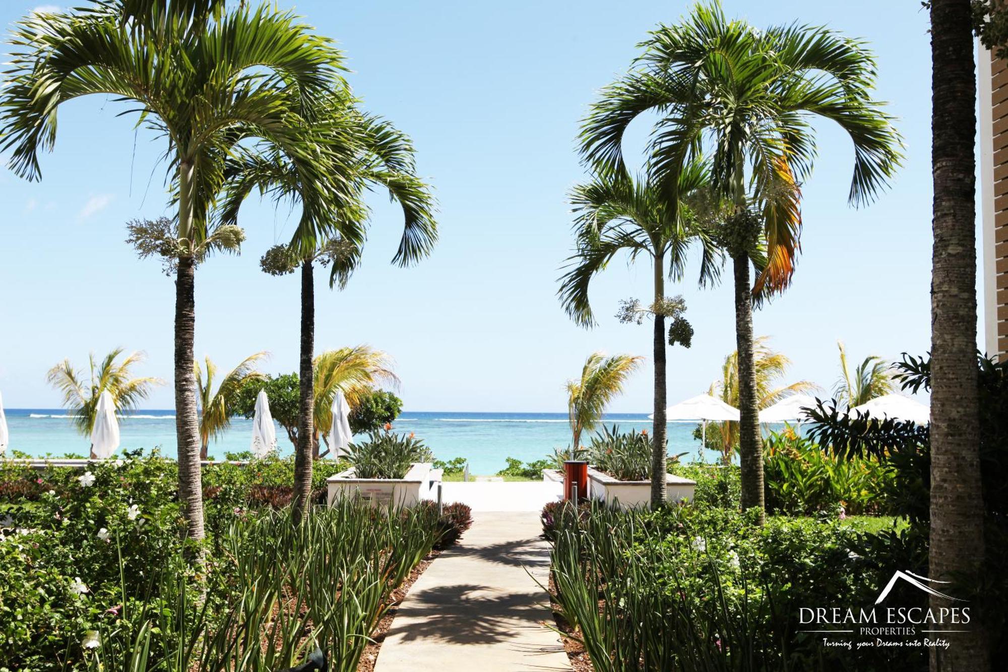 Cap Ouest Luxury Beachfront Flic-en-Flacq 외부 사진